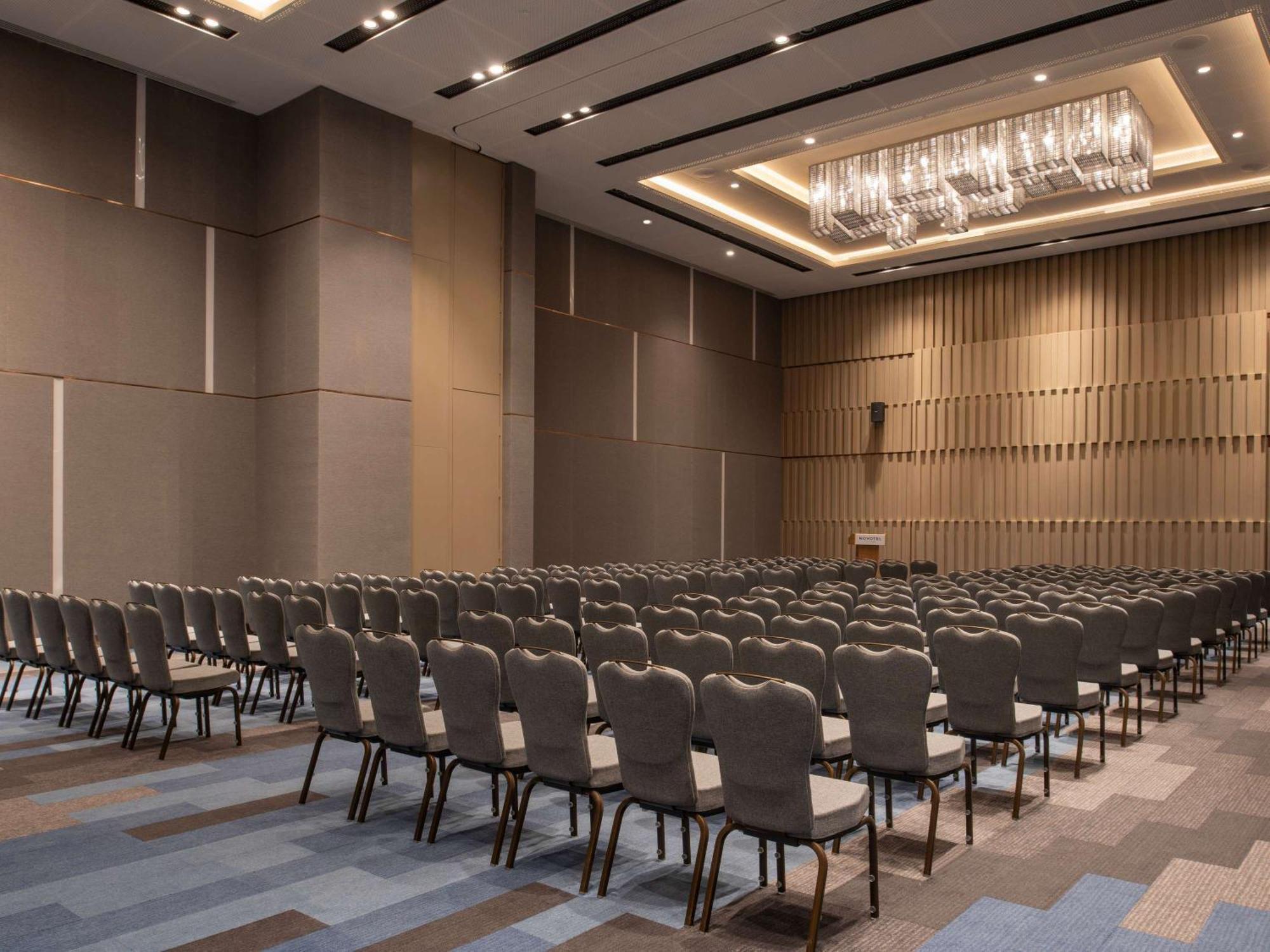 Novotel Riyadh Sahafa ภายนอก รูปภาพ
