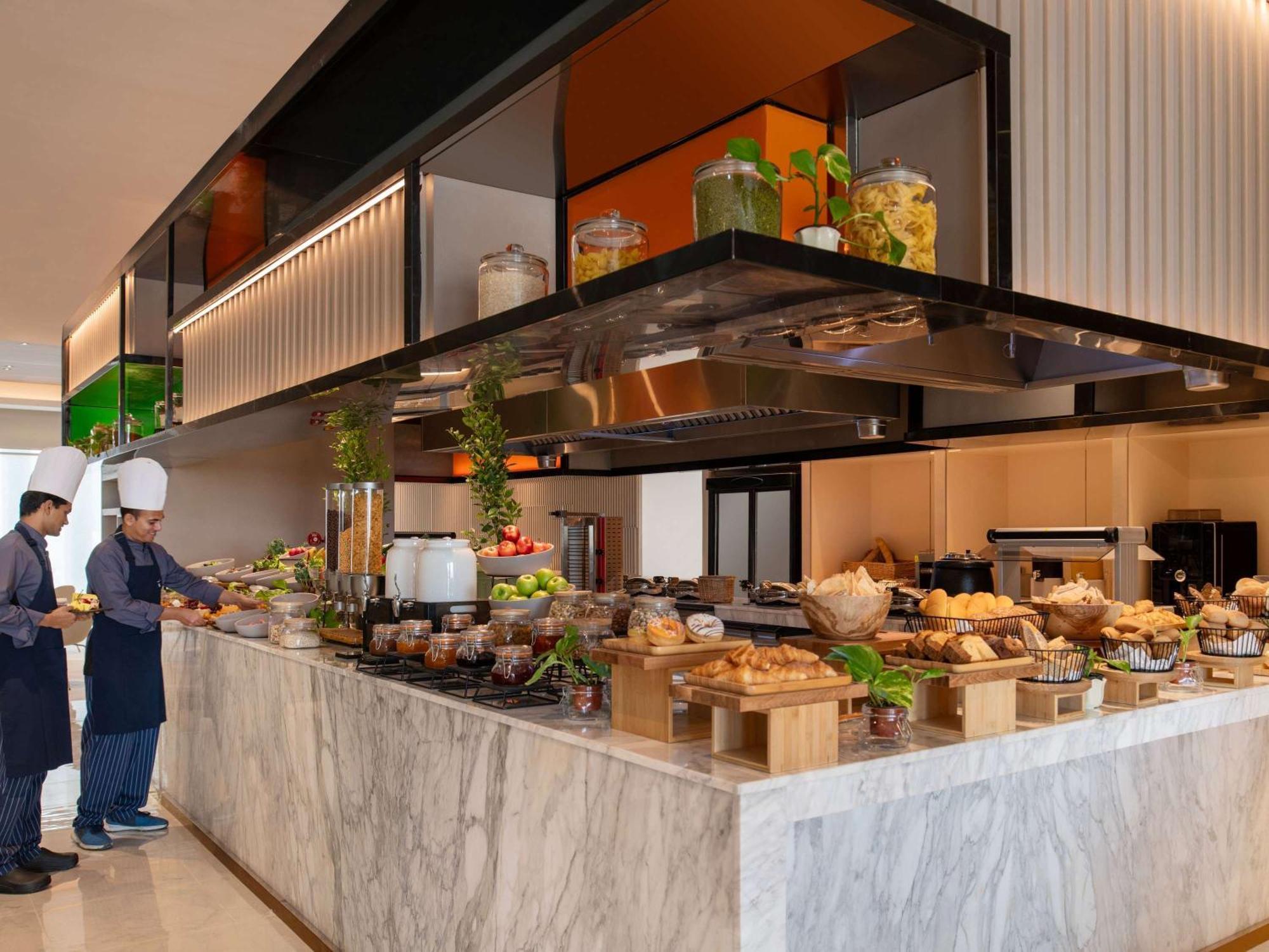 Novotel Riyadh Sahafa ภายนอก รูปภาพ